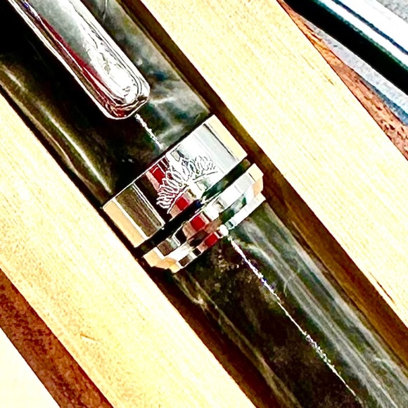 KWIAT DIAMOND Bride-To-Be Engagement Gift Set - Picture 2 of 15